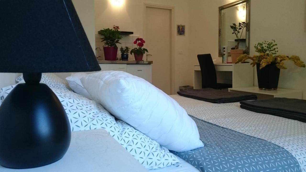 Guest House Korado Rovinj Bagian luar foto